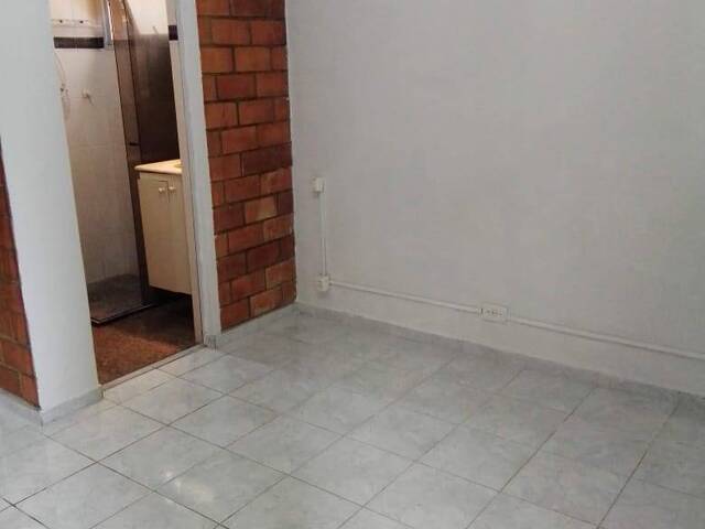 #710 - Apartamento para Venda em São Paulo - SP - 2