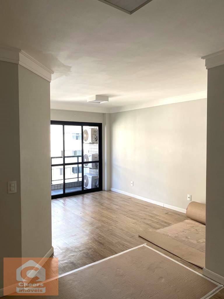 Apartamento à venda e aluguel com 2 quartos, 90m² - Foto 3